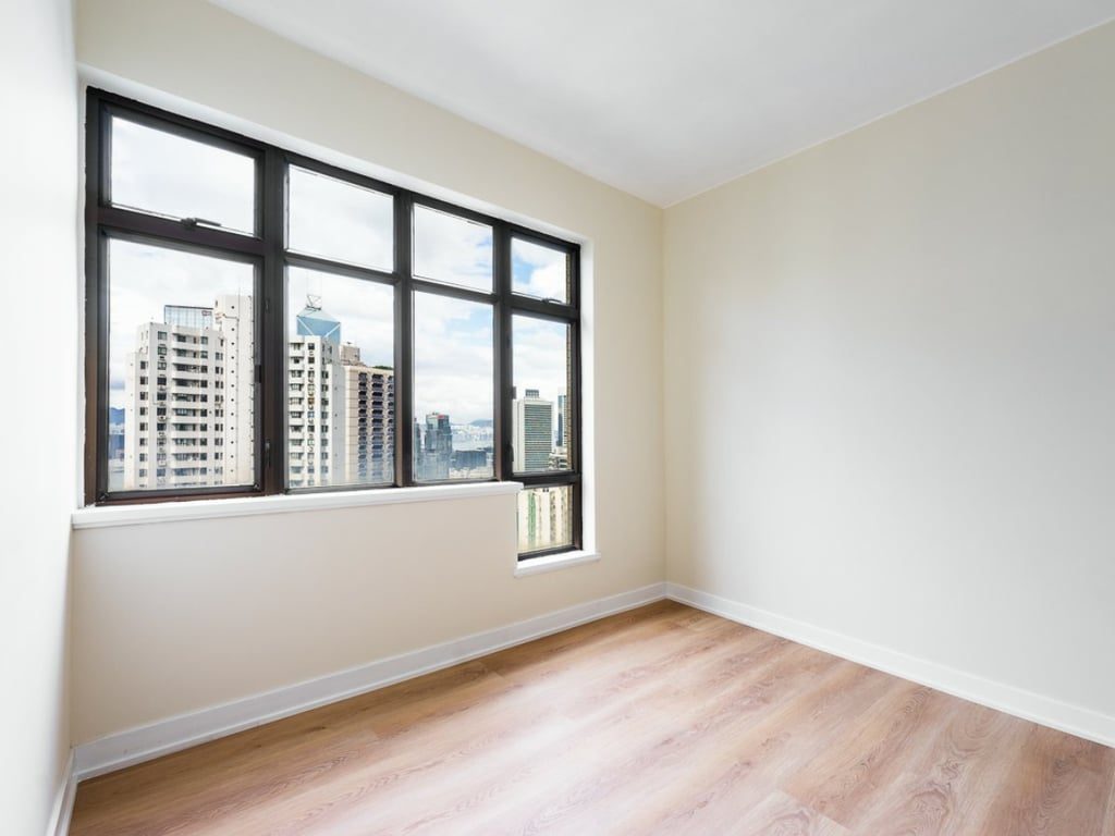 photo 15 — Grenville House, Mid Levels Central