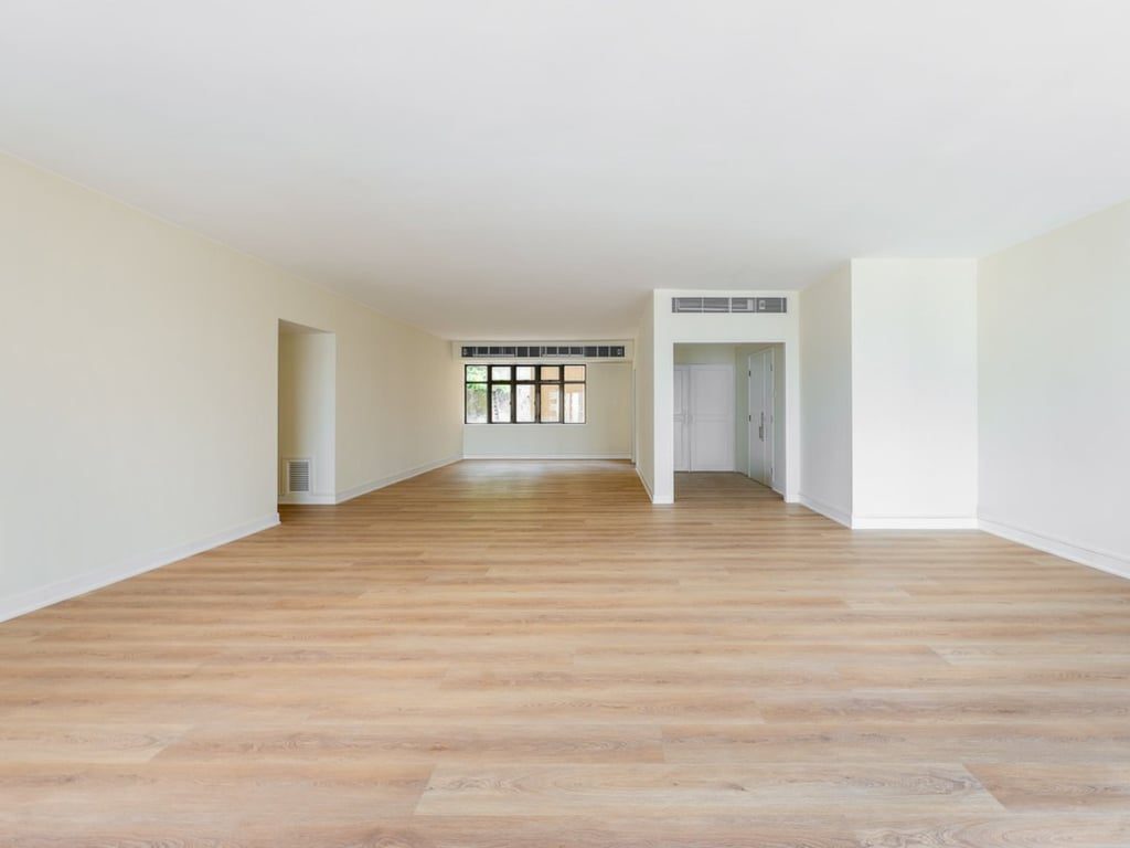 photo 7 — Grenville House, Mid Levels Central