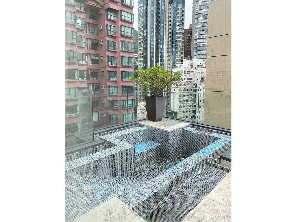 photo 2 — Gramercy, Mid Levels Central