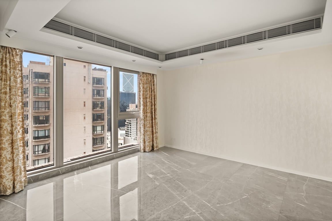 photo 11 — Estoril Court, Mid Levels Central