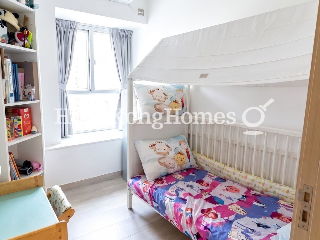 Third Bedroom — 俊傑花園，西半山