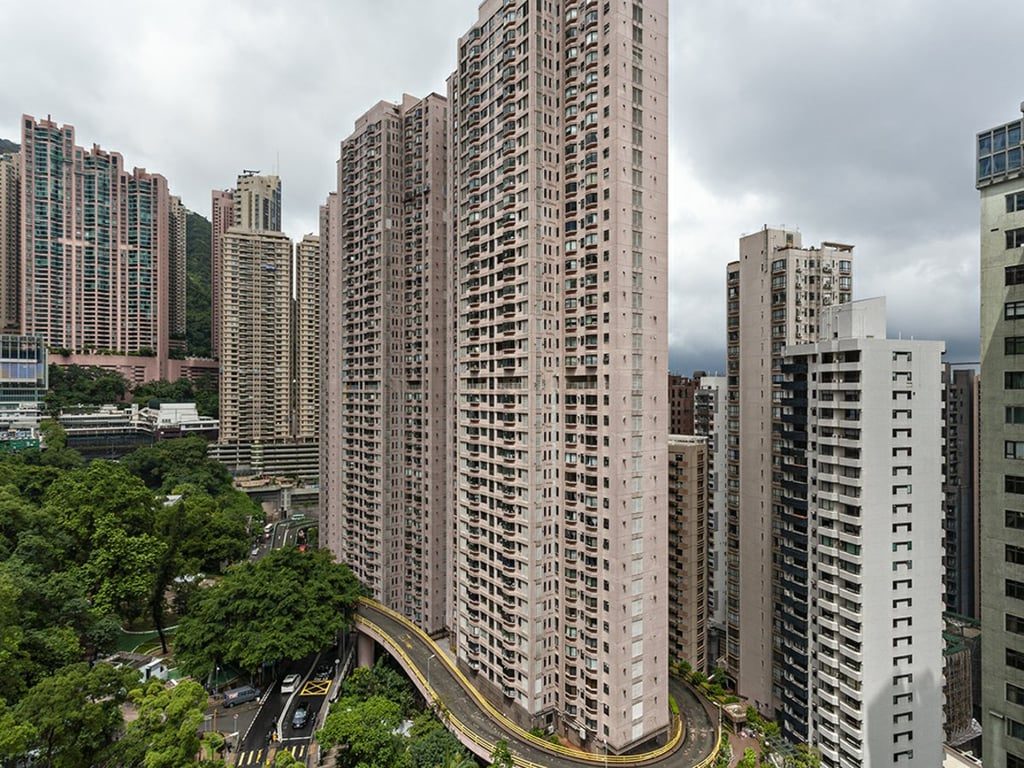 photo 4 — Estoril Court, Mid Levels Central