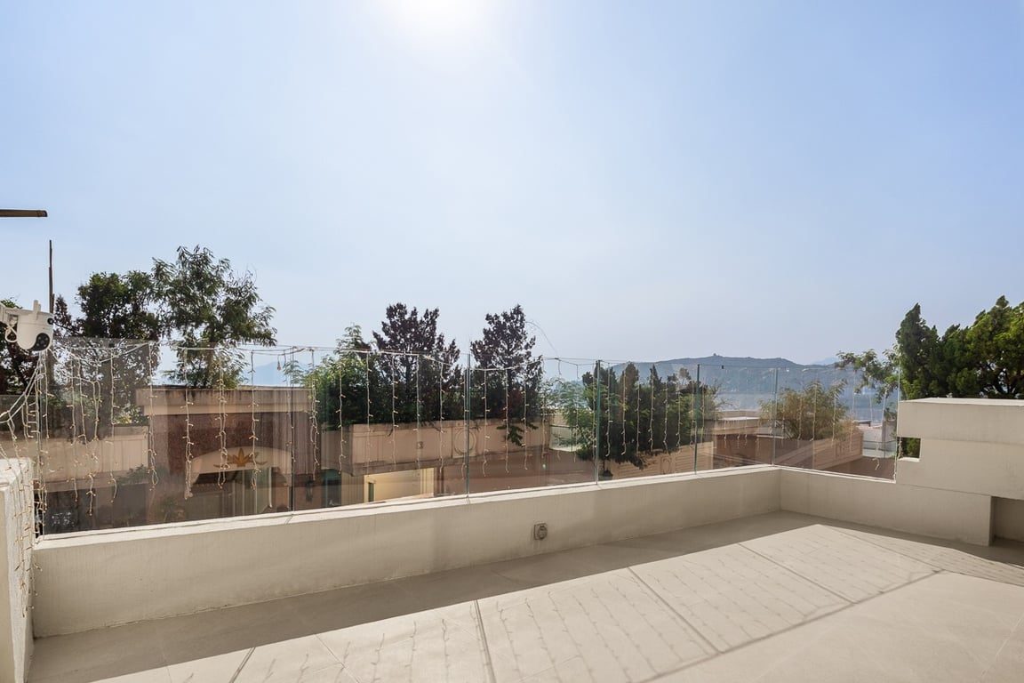 photo 18 — Regalia Bay, Stanley