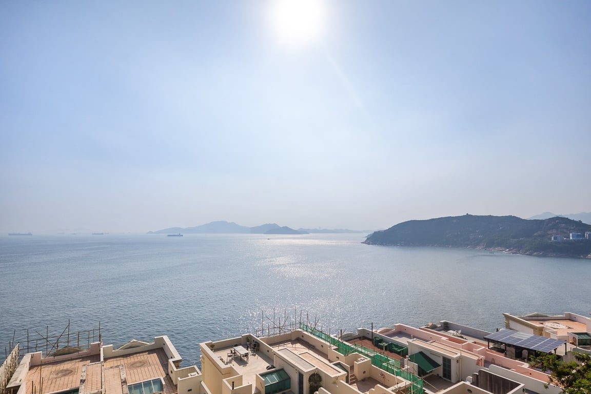 photo 2 — Regalia Bay, Stanley