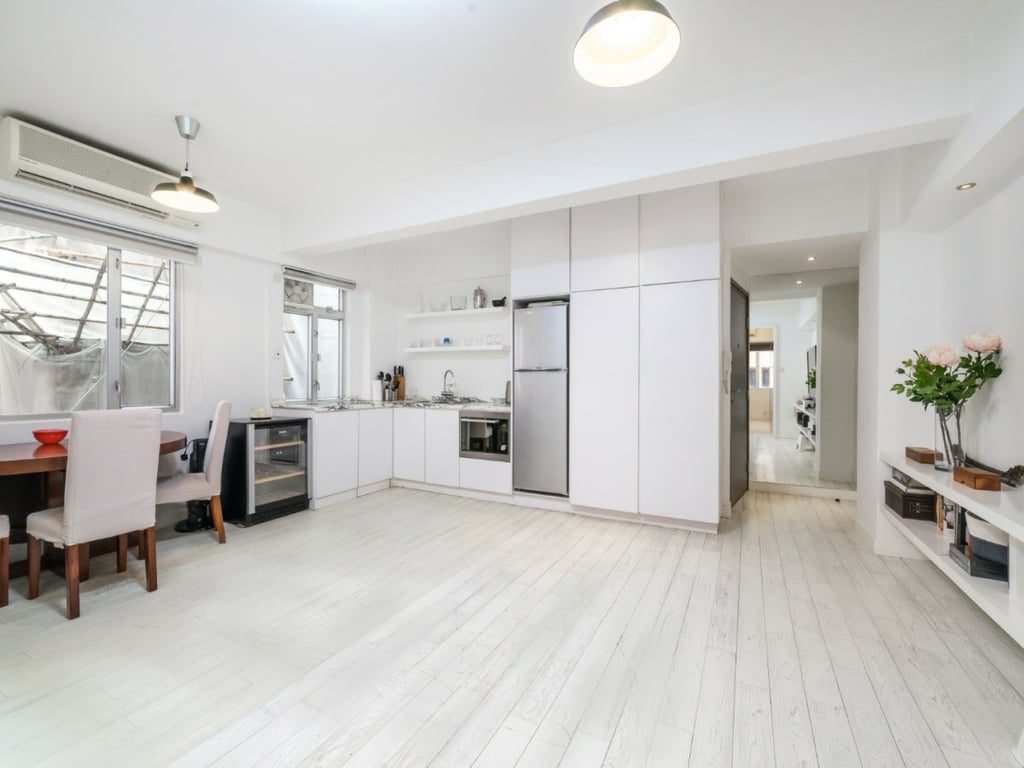 photo 3 — 17 Bonham Road, Mid Levels West