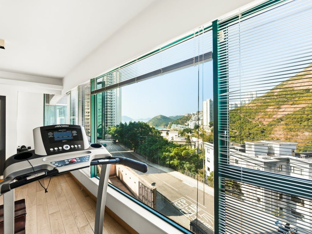 photo 4 — South Bay Palace Twr 2, Repulse Bay