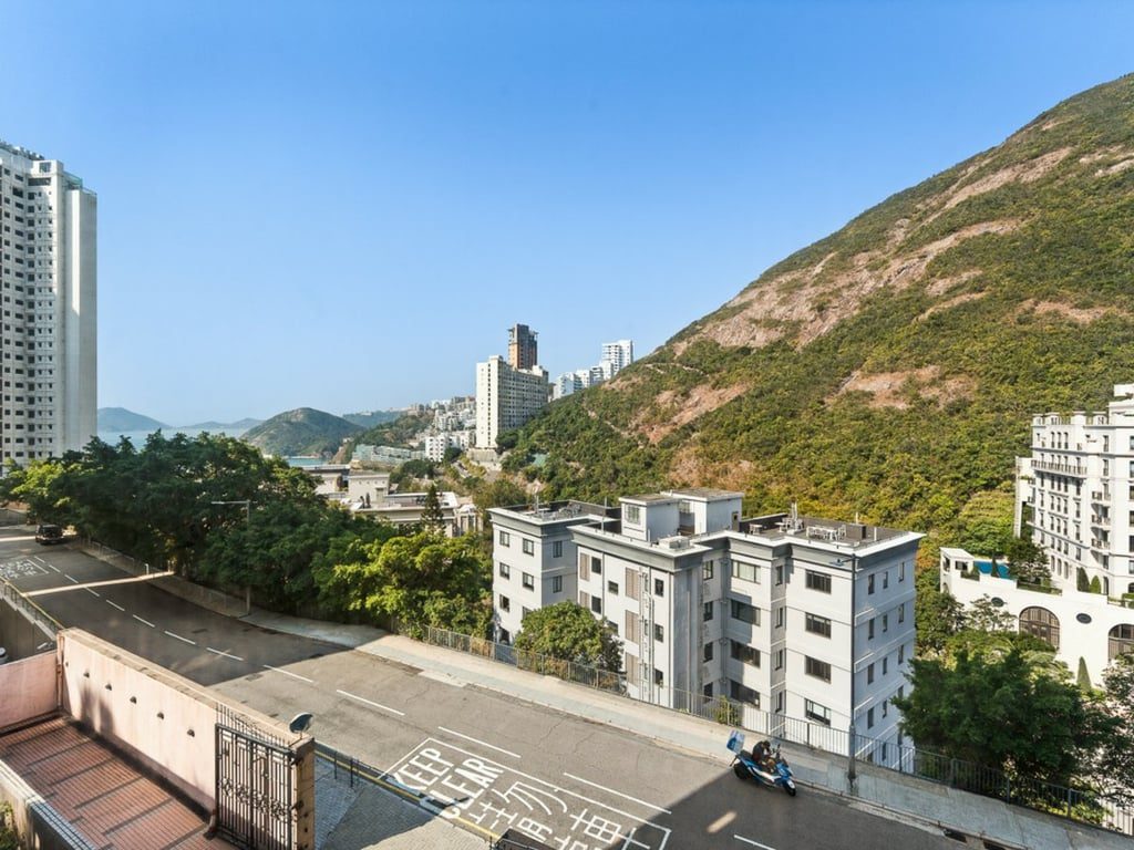 photo 5 — South Bay Palace Twr 2, Repulse Bay