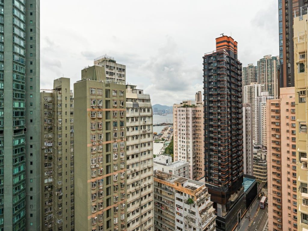 photo 11 — Hau Wo Court, Kennedy Town