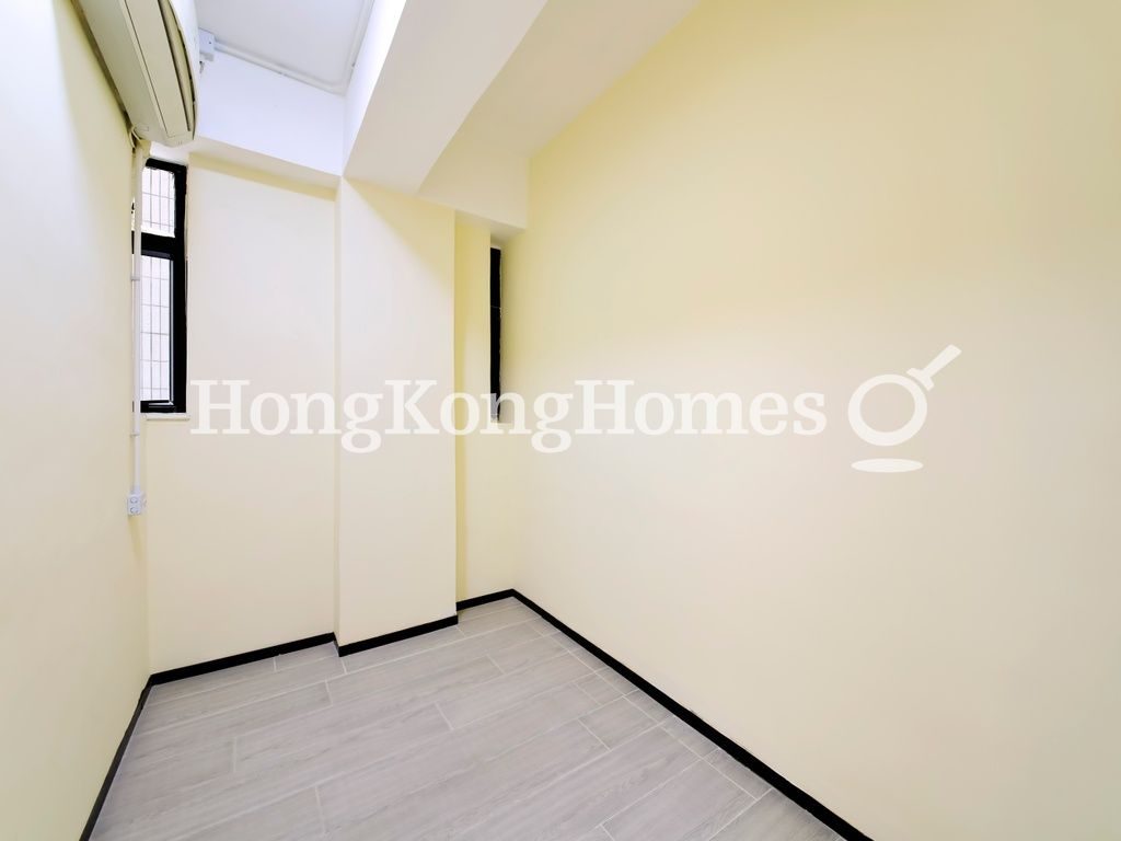 Third Bedroom — 興裕大廈，北角