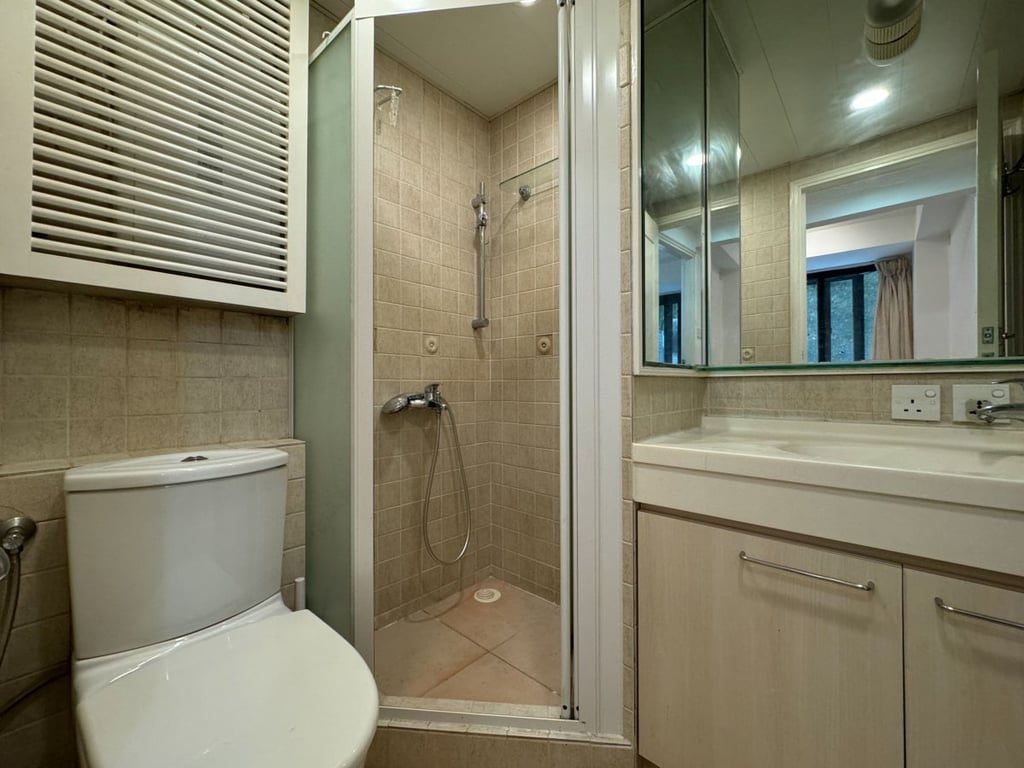 photo 9 — Richview Villa, Happy Valley