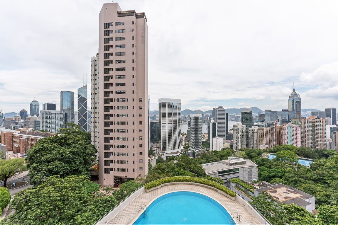 photo 4 — Hong Villa, Mid Levels Central