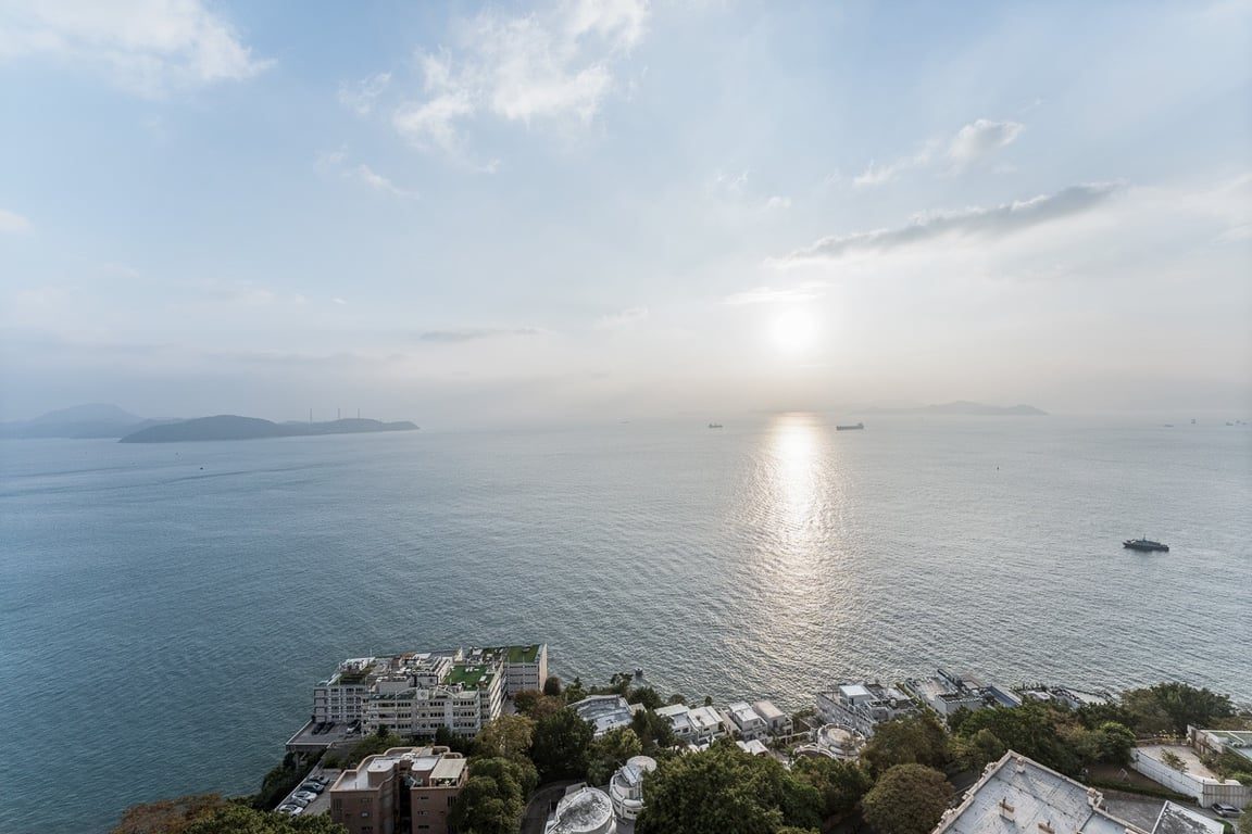 photo 2 — Cape Mansions Blk A, Pok Fu Lam