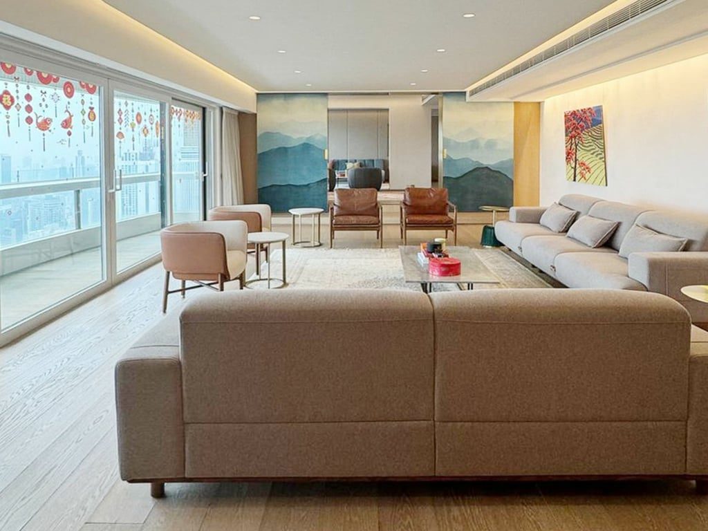 photo 3 — Hong Villa, Mid Levels Central
