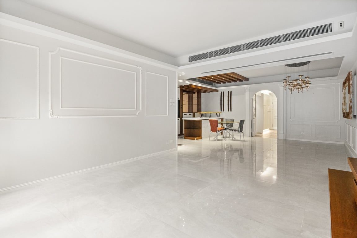 photo 3 — Clovelly Court, Mid Levels Central