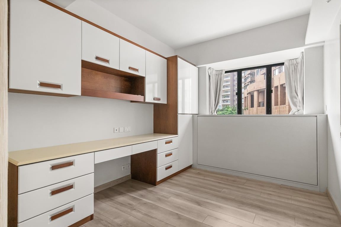 photo 7 — Clovelly Court, Mid Levels Central