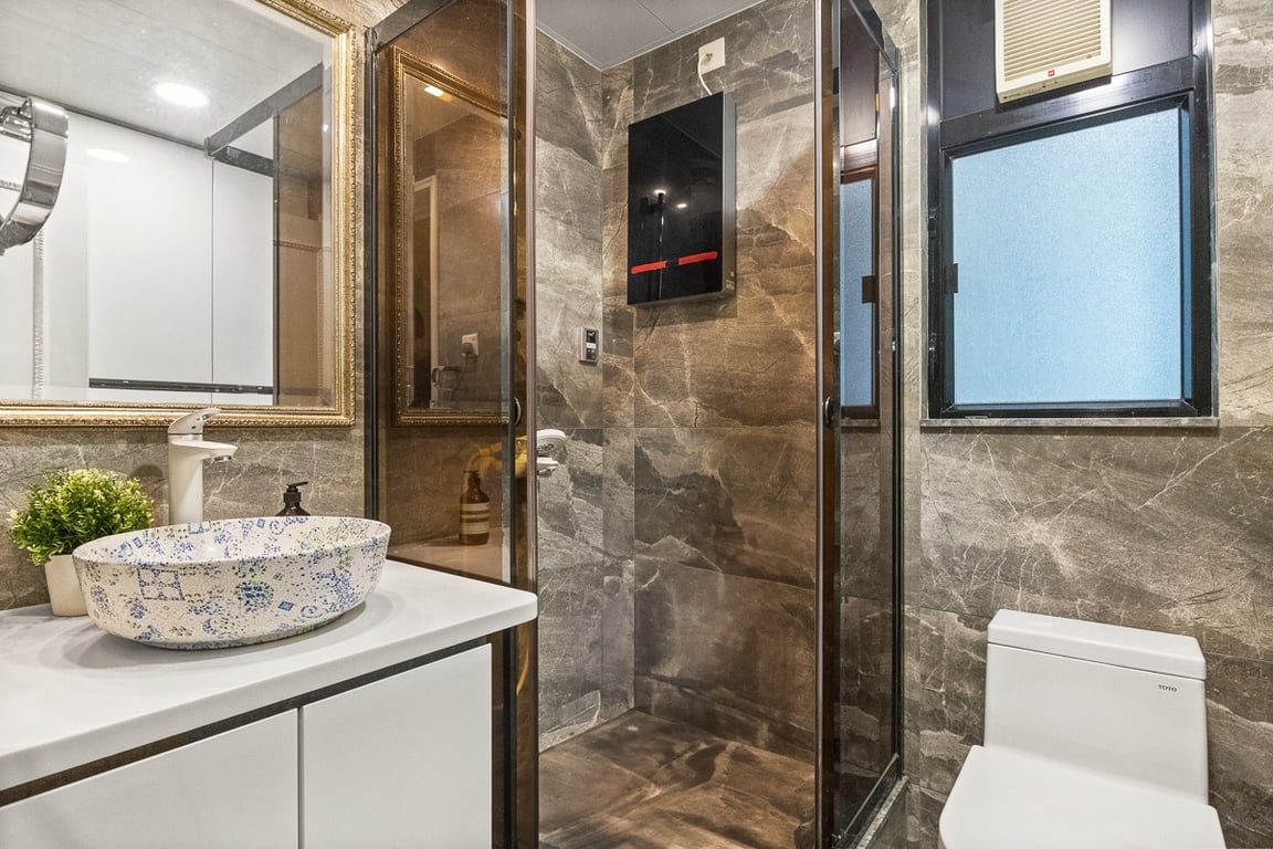 photo 8 — Clovelly Court, Mid Levels Central
