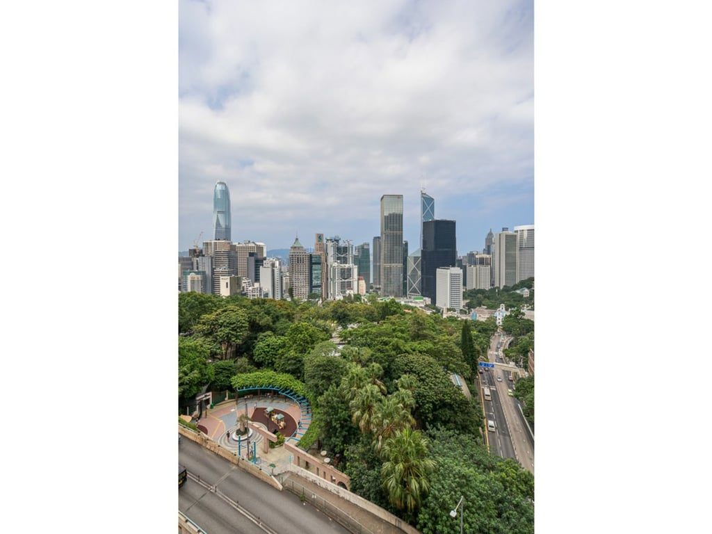 photo 17 — No.1 Robinson Road, Mid Levels Central