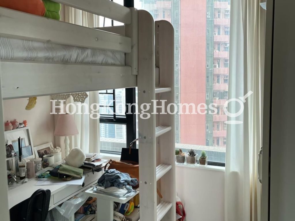 Third Bedroom — 應彪大廈，西半山