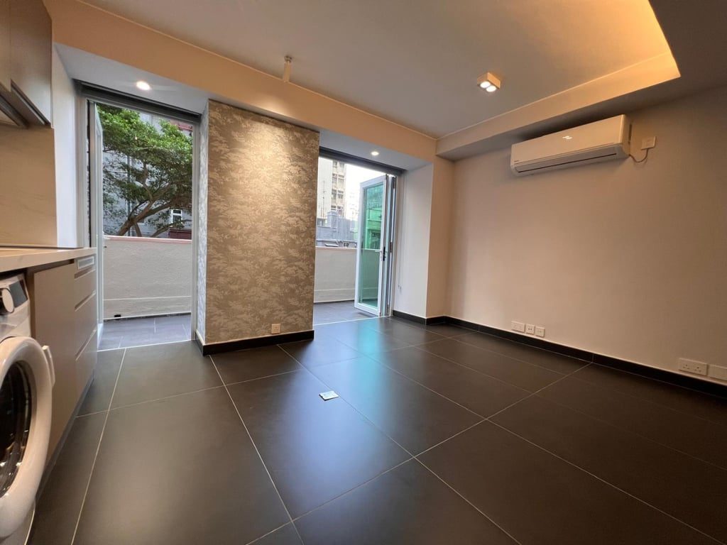 photo 2 — Wah Fai Court, Sai Ying Pun