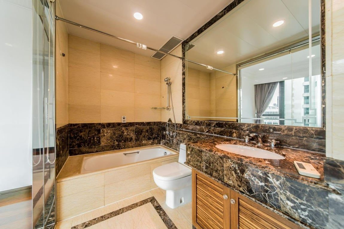photo 10 — 8 Shiu Fai Terrace, Mid Levels East