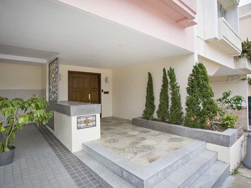 photo 2 — Rehill Peninsula  - Palm Drive, Tai Tam