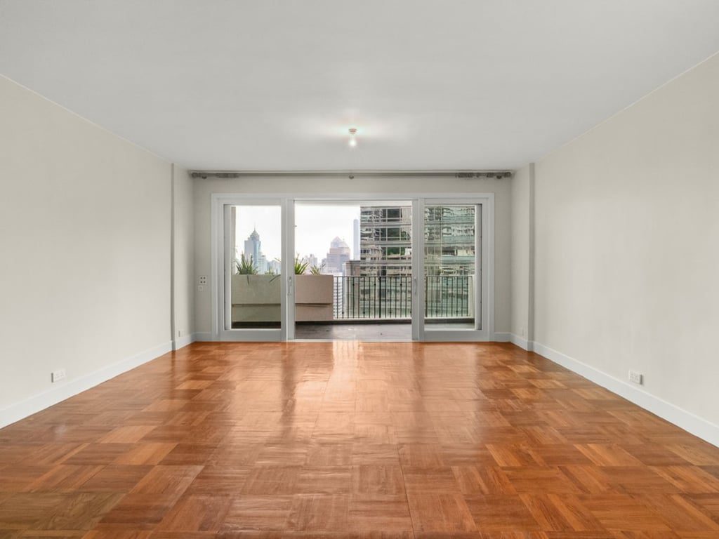 photo 3 — Glory Mansion Blk 108, Mid Levels Central