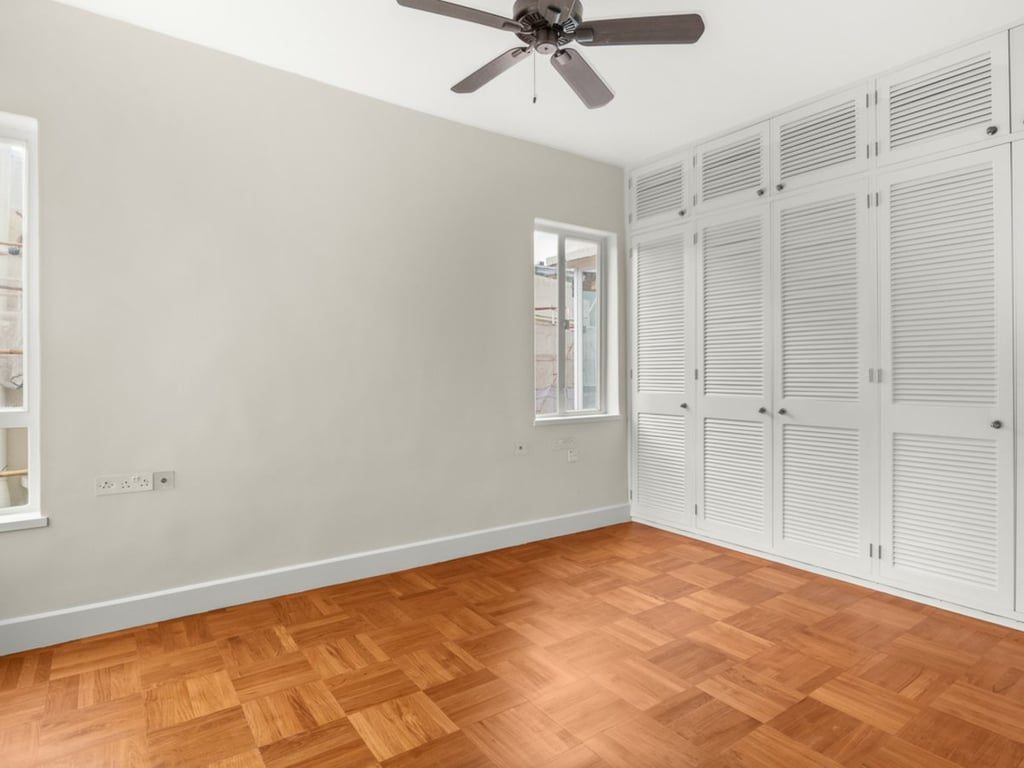 photo 6 — Glory Mansion Blk 108, Mid Levels Central