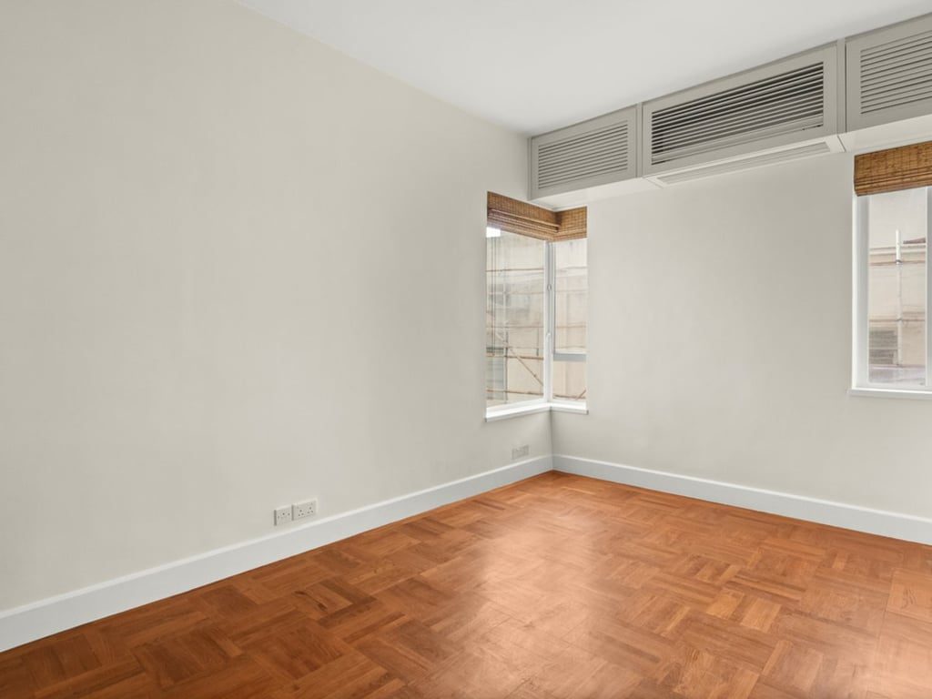 photo 10 — Glory Mansion Blk 108, Mid Levels Central
