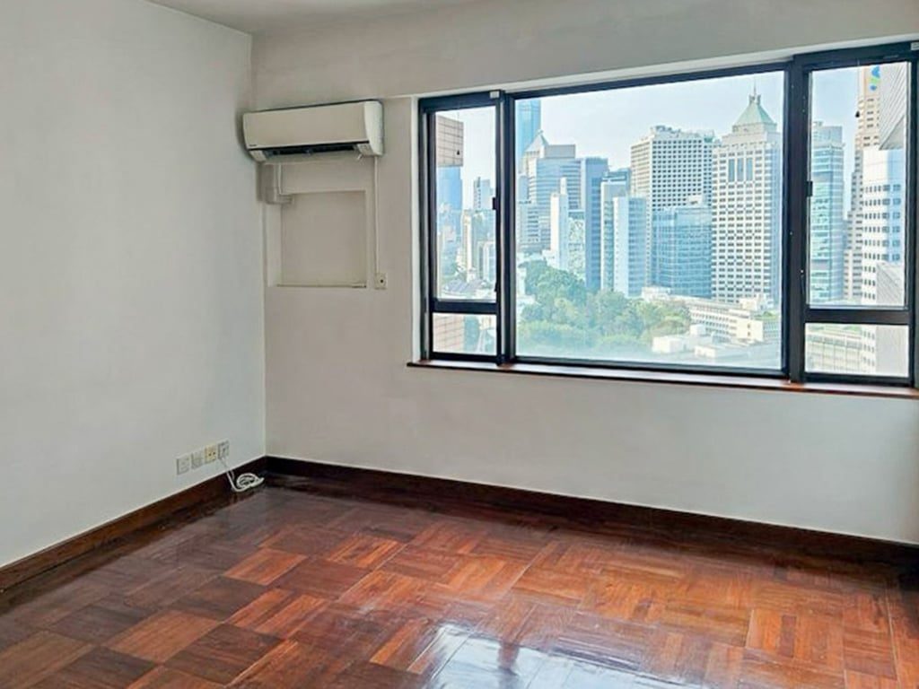 photo 3 — Dragon View, Mid Levels Central