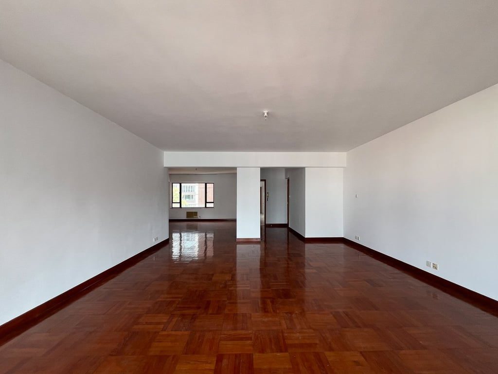 photo 4 — Dragon View, Mid Levels Central