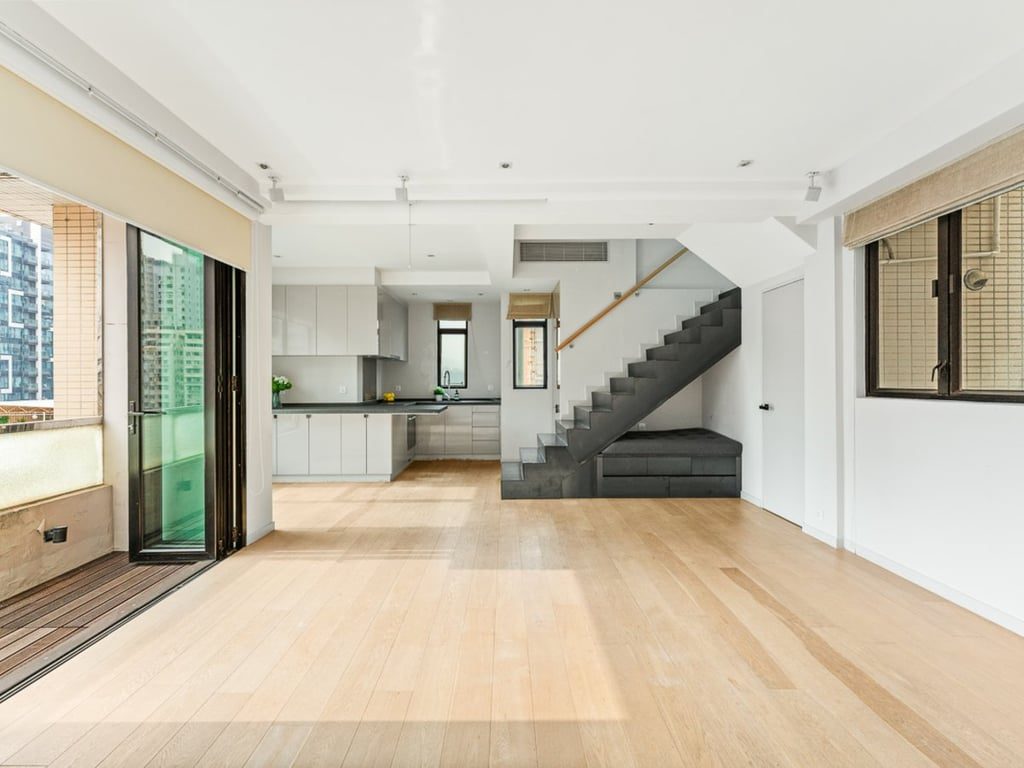photo 2 — Elite Court, Sai Ying Pun