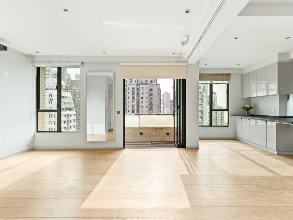 photo 3 — Elite Court, Sai Ying Pun