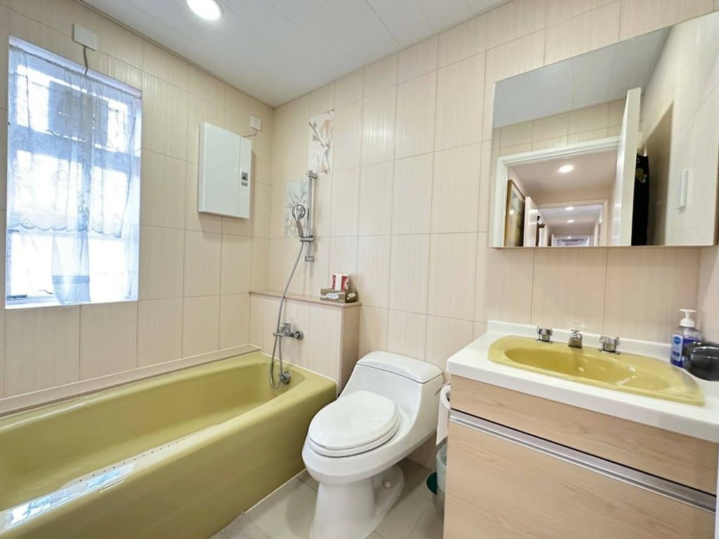 photo 19 — Garden Terrace Blk 2, Mid Levels Central