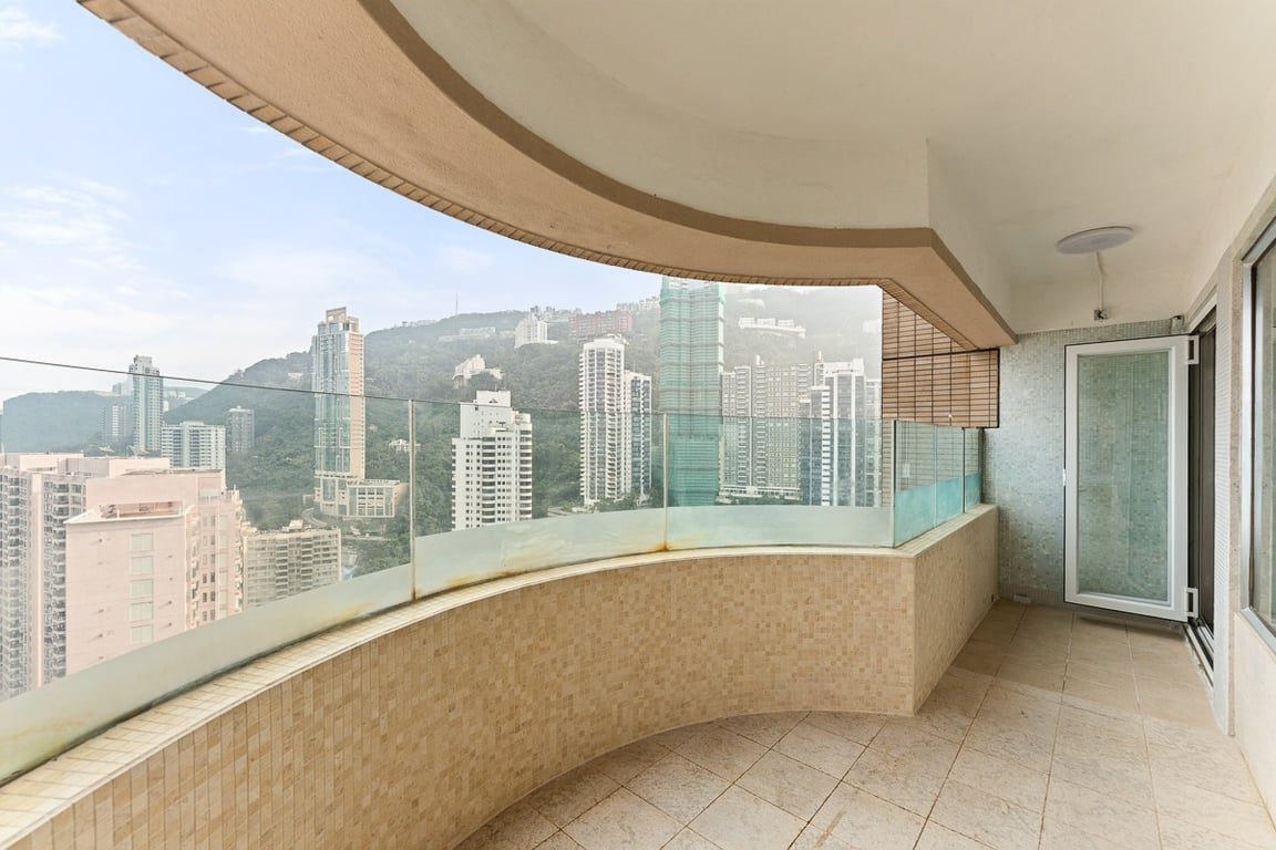 photo 2 — Garden Terrace Blk 2, Mid Levels Central