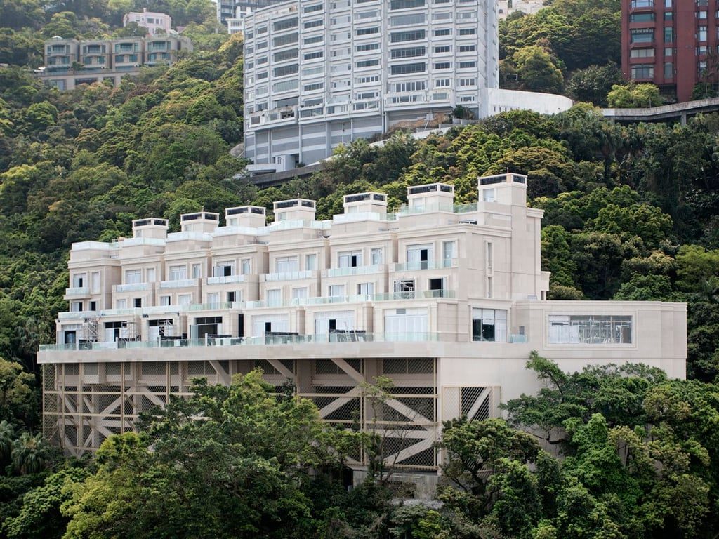 photo 30 — 28 Barker Road, The Peak