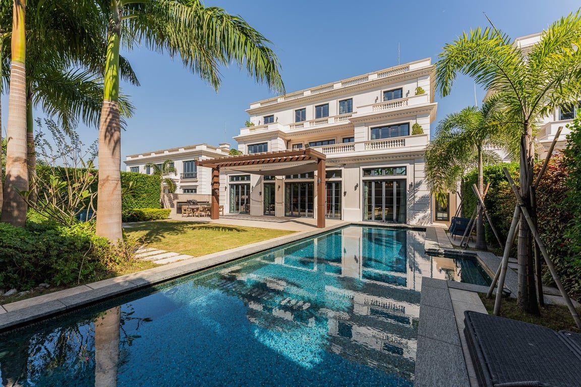 photo 1 — Cadenza, Fanling