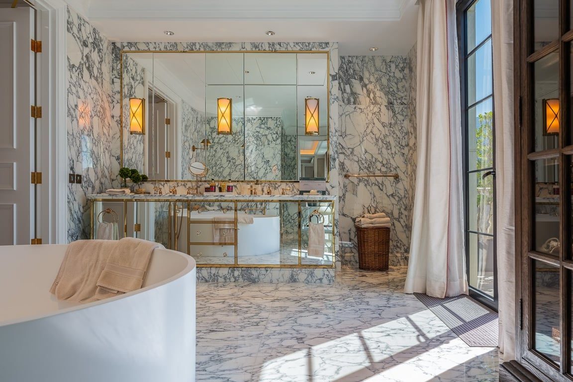 photo 13 — Cadenza, Fanling