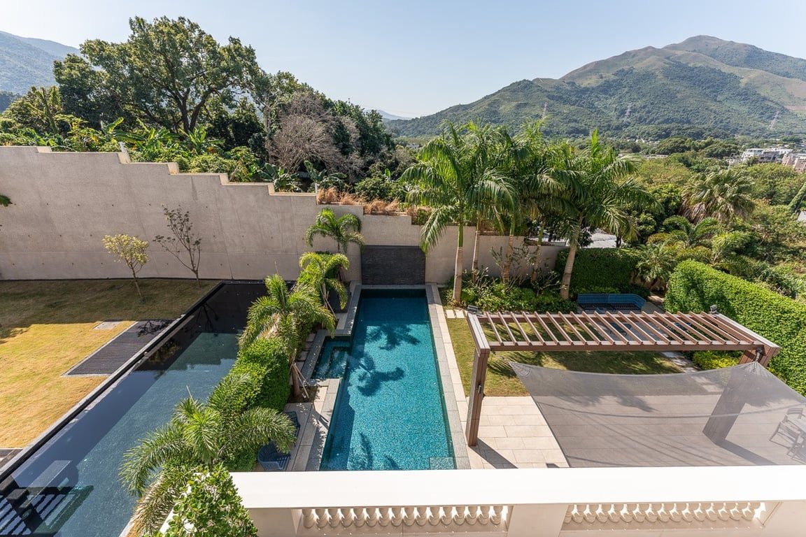 photo 4 — Cadenza, Fanling