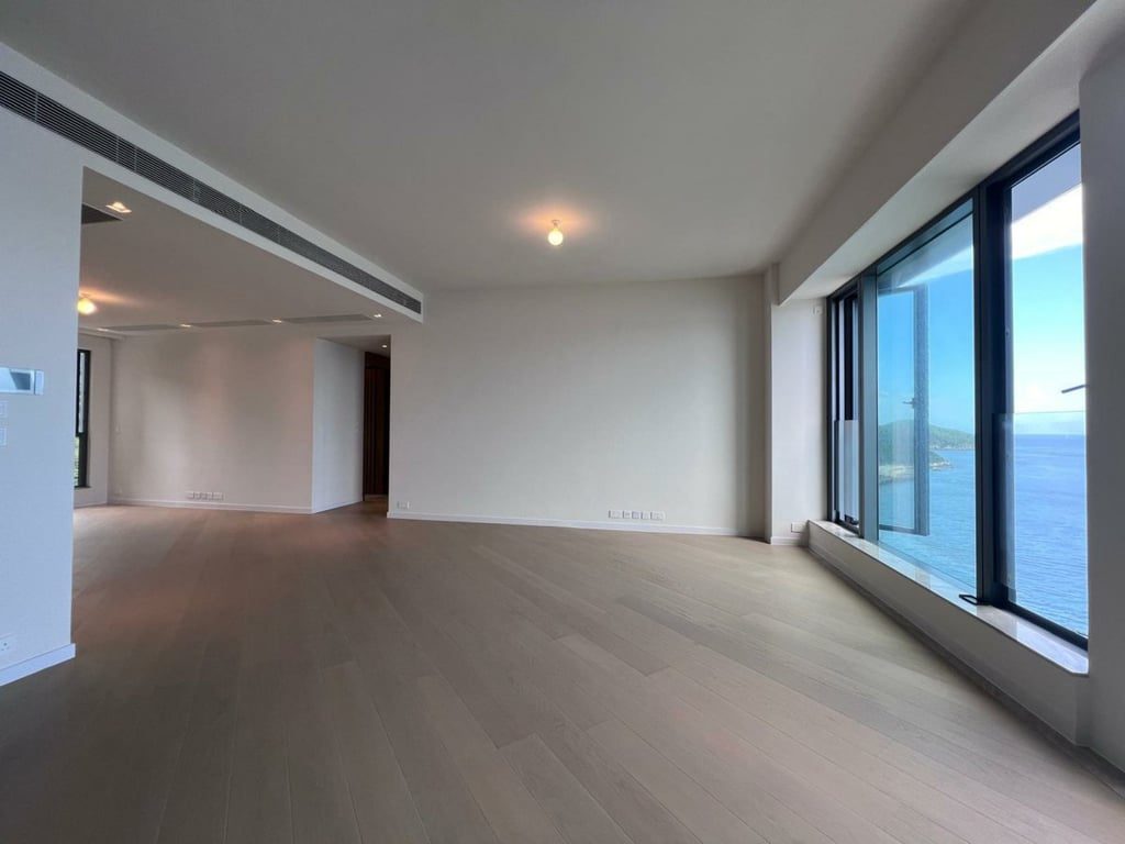 photo 2 — The Corniche, Ap Lei Chau