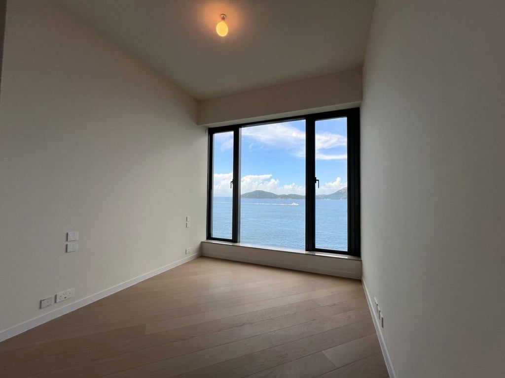 photo 6 — The Corniche, Ap Lei Chau