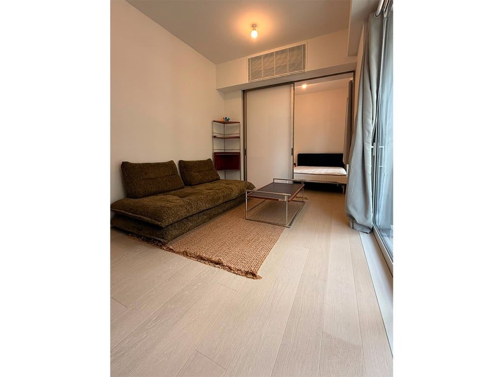 photo 3 — 33 Kennedy Road, Wan Chai