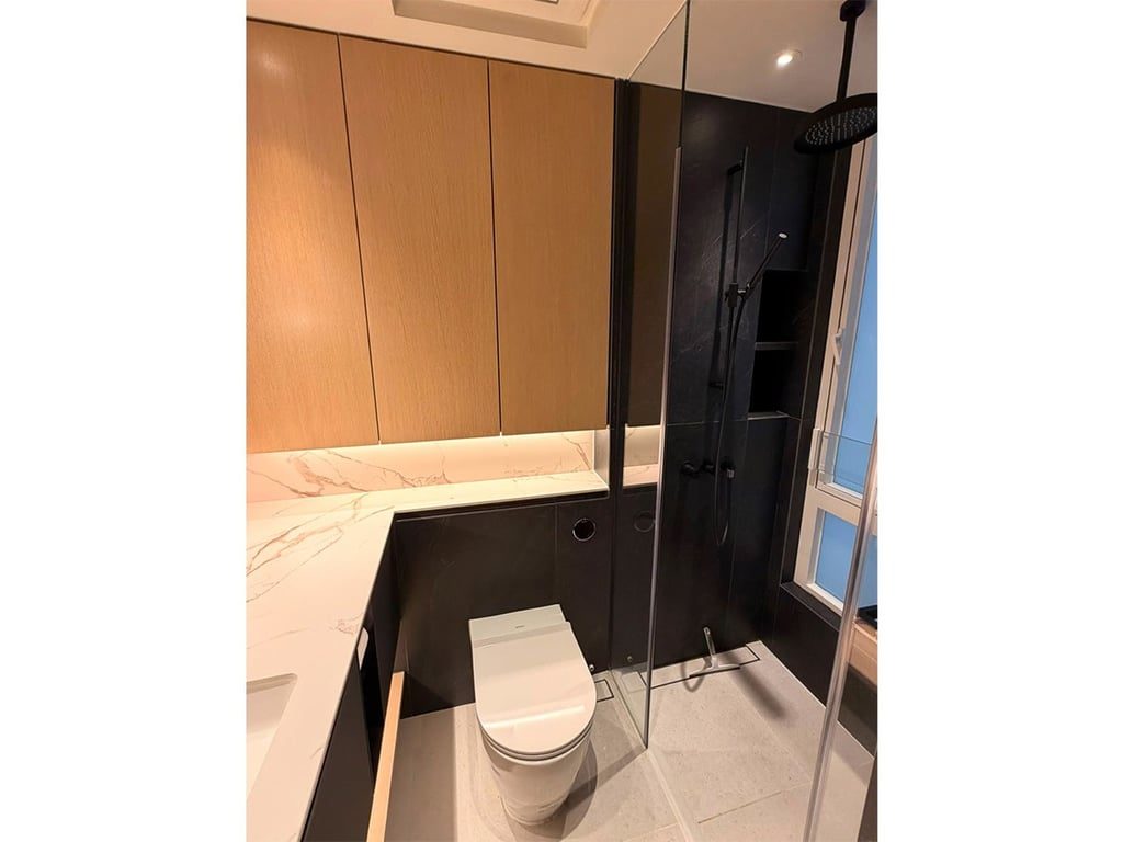 photo 5 — 33 Kennedy Road, Wan Chai