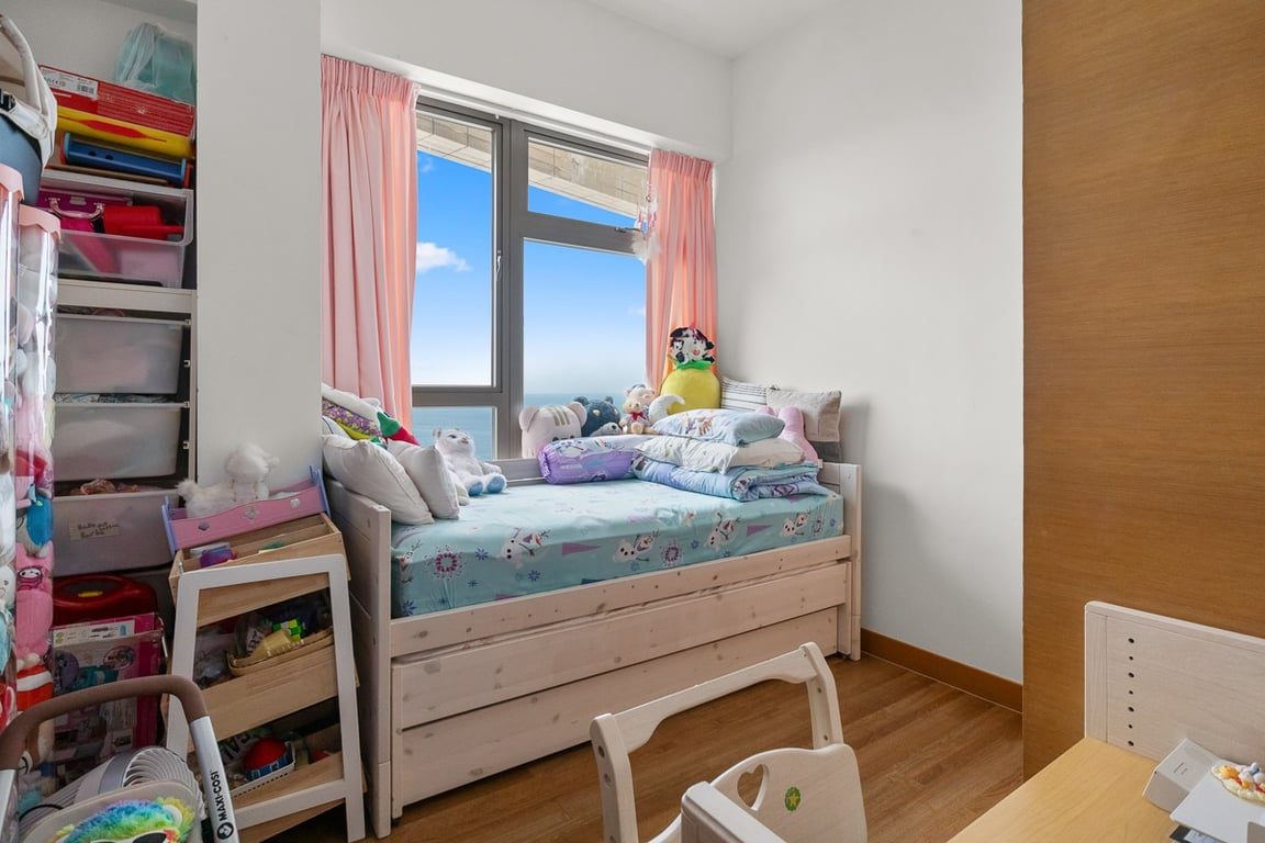 photo 14 — Villas Sorrento, Pok Fu Lam