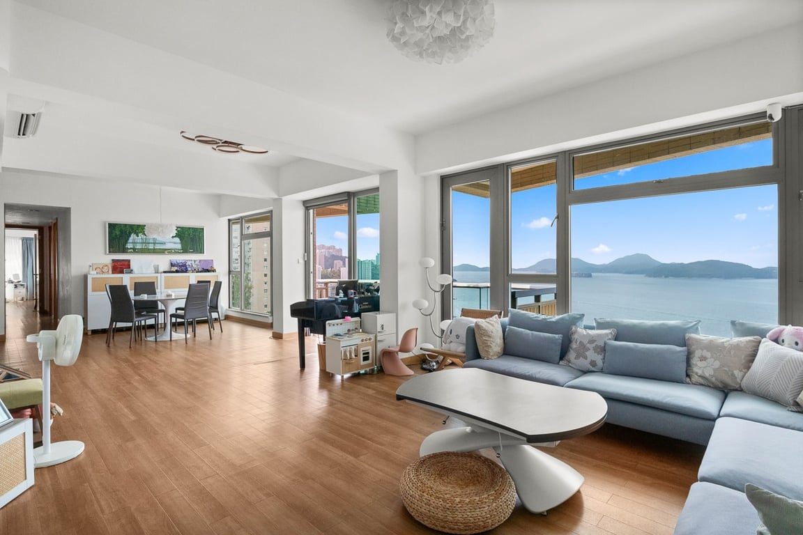 photo 4 — Villas Sorrento, Pok Fu Lam