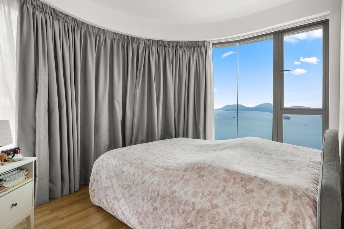 photo 8 — Villas Sorrento, Pok Fu Lam
