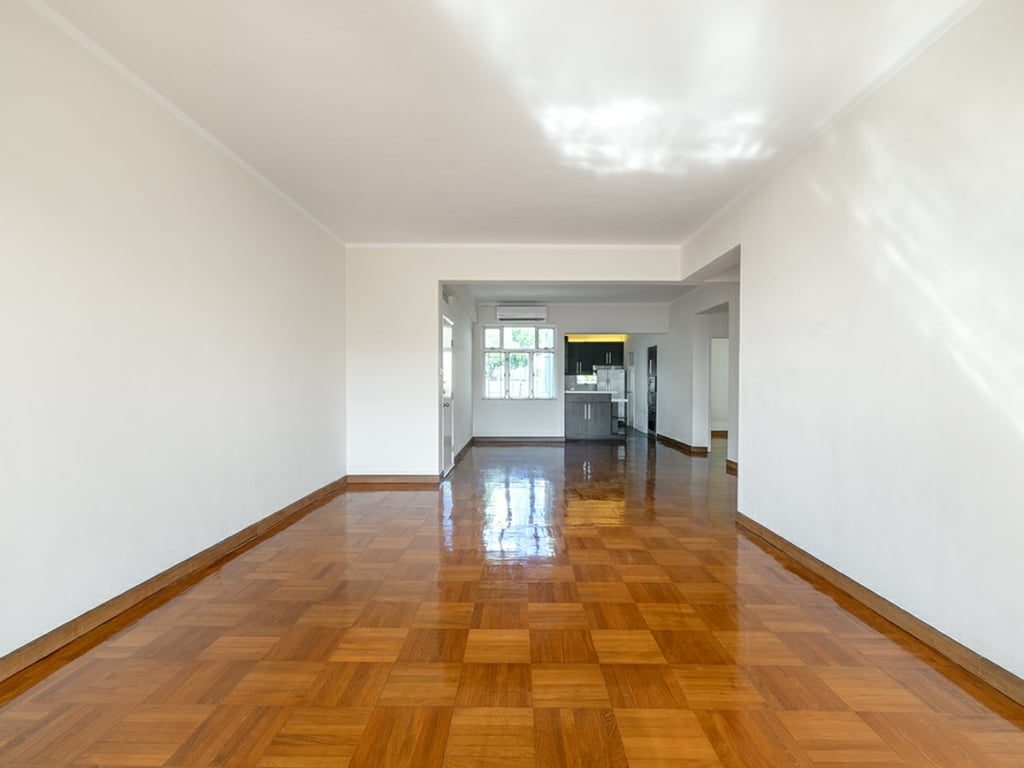 photo 10 — 8-14 Cape Road, Chung Hom Kok