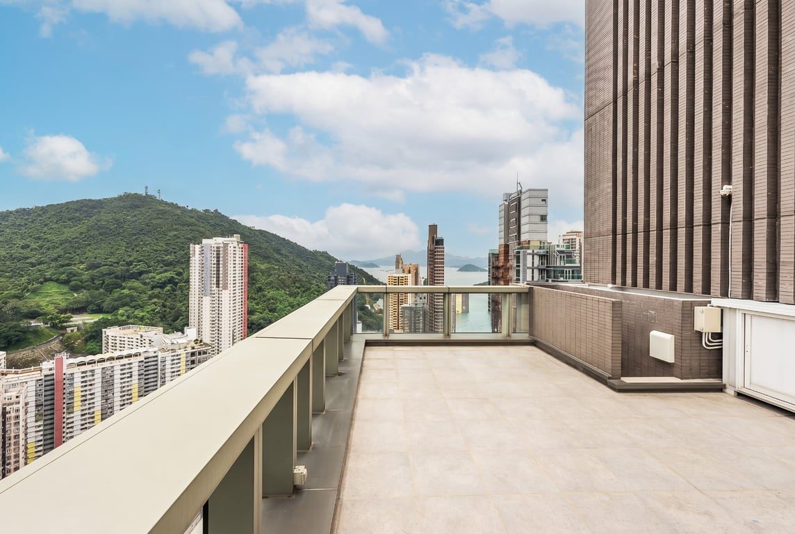 photo 9 — Lexington Hill, Kennedy Town