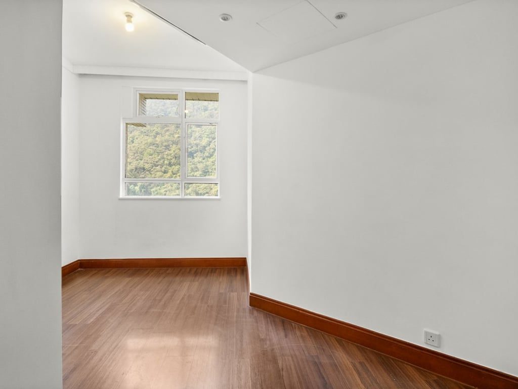 photo 3 — Tregunter Tower 2, Mid Levels Central