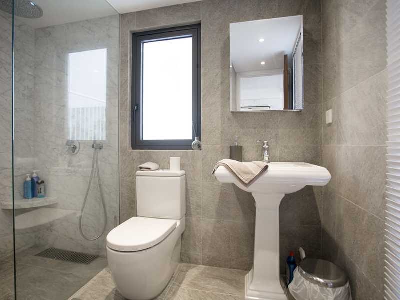 photo 11 — 35 Bonham Road, Mid Levels West