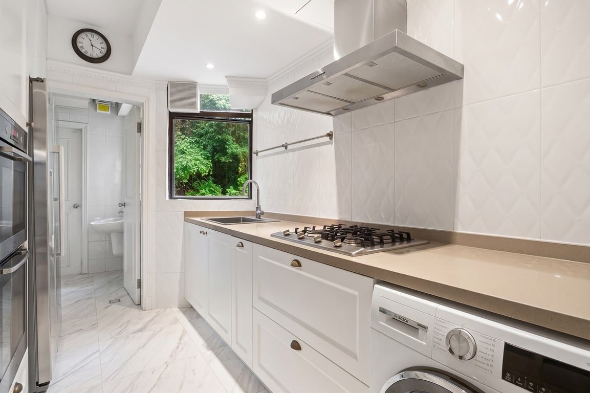 photo 11 — Ventris Place, Happy Valley